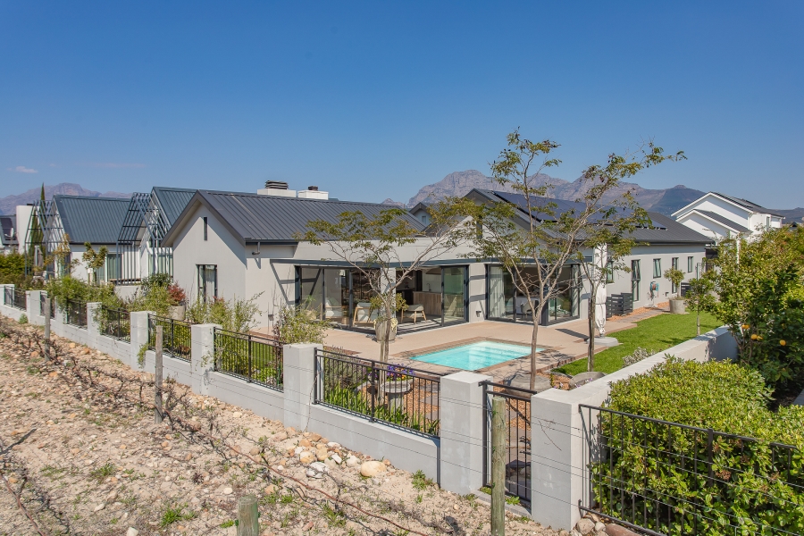 4 Bedroom Property for Sale in Val De Vie Estate Western Cape